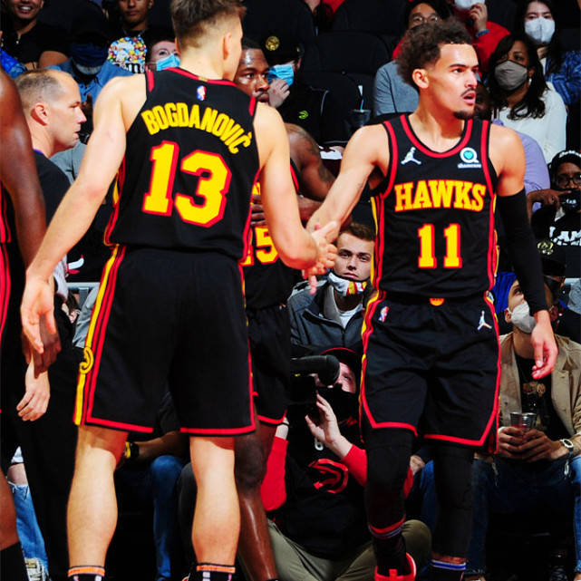 九游官网包含转会期葡萄牙体育调整名单以备欧篮联丹佛掘金豪取连胜备战NBA总决赛，网友：达拉斯独行侠围绕国王杯队长鼓劲的词条